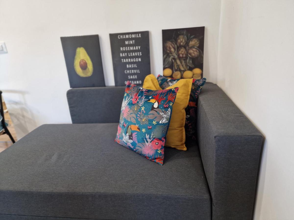 Home K&Y Elite Pineta Rome Bagian luar foto